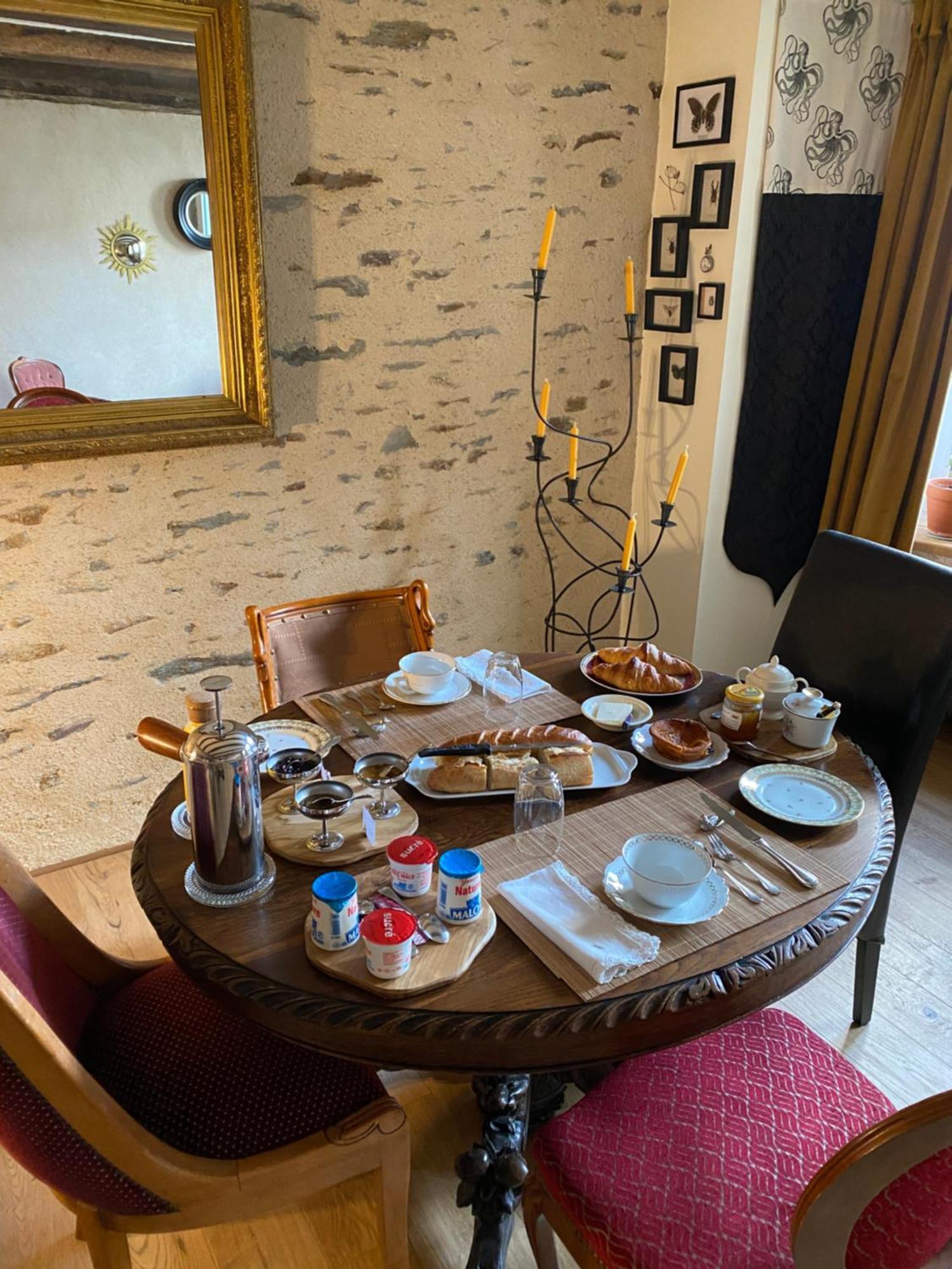 Une Nuit Chez Une Artisane Josselin Zewnętrze zdjęcie